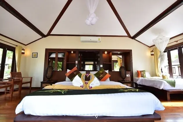 Beachfront Family Villa 1st row