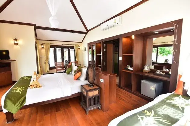 Beachfront Family Villa 1st row