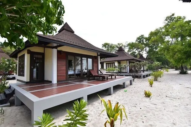 Beachfront Family Villa 1st row