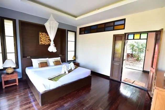 Garden View Bungalow