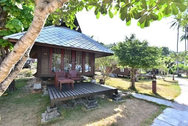 Oriental Beachfront Bungalow