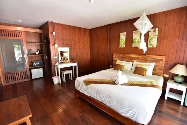 Oriental Beachfront Bungalow