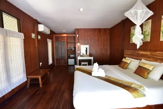 Oriental Beachfront Bungalow