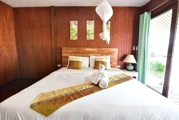 Oriental Beachfront Bungalow
