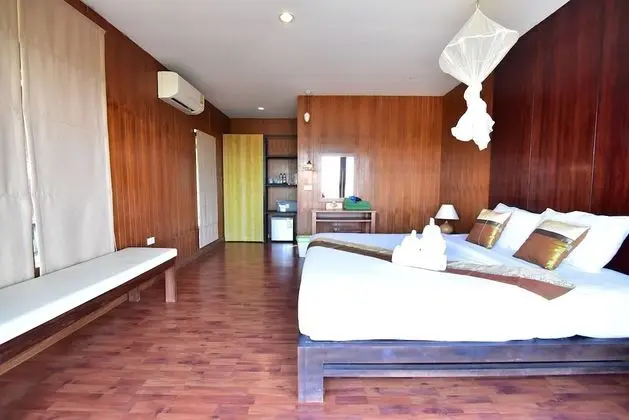 Tropical Seaview Bungalow