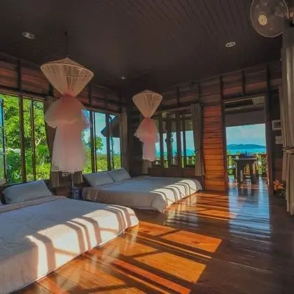 Bungalow with Sea View