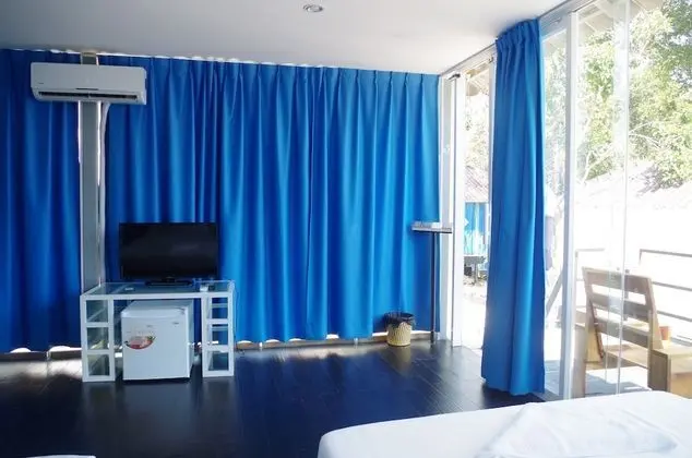 Twin Room, 2 Single Bed, Non Smoking, Sea View