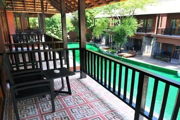 Standard Pool View Double Bed