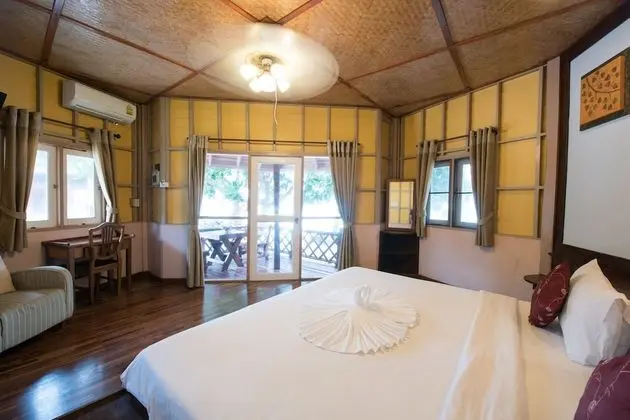 Deluxe Kır Evi, Plaj Kenarı