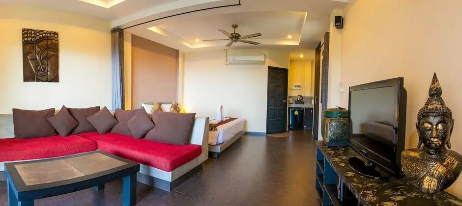 Studio Apartment