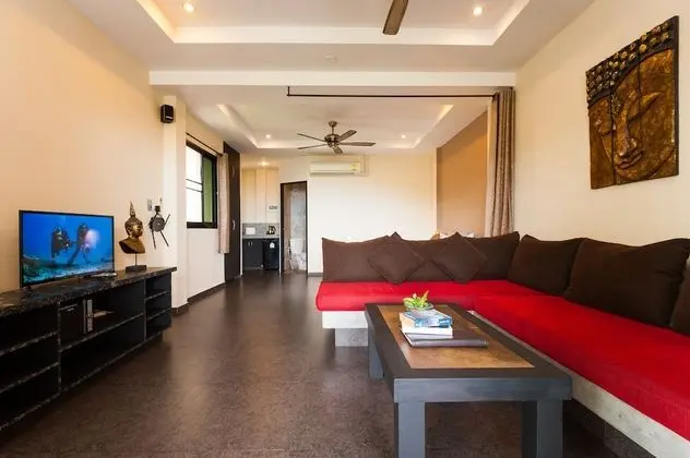 Studio Apartment