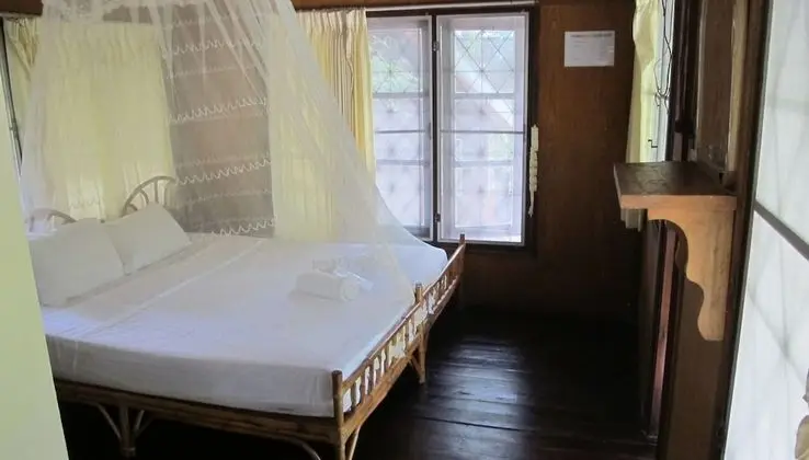 Standard Bungalow  (Hill Side)