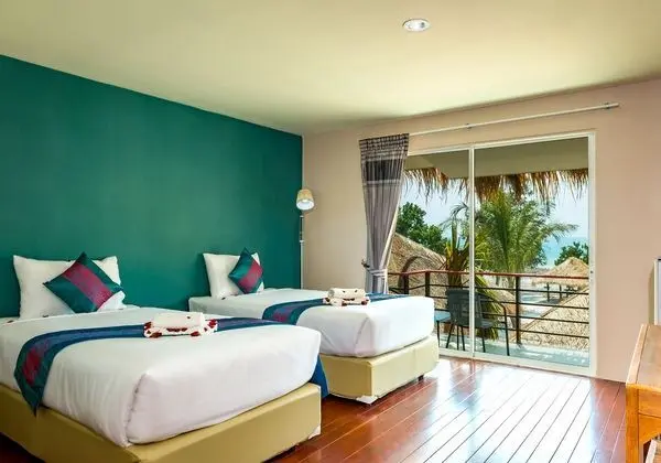1 Çift Kişilik Veya 2 Tek Kişilik Yatak Deluxe Sea View