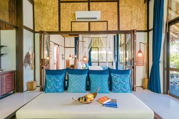 1 Bedroom Seaview Villa