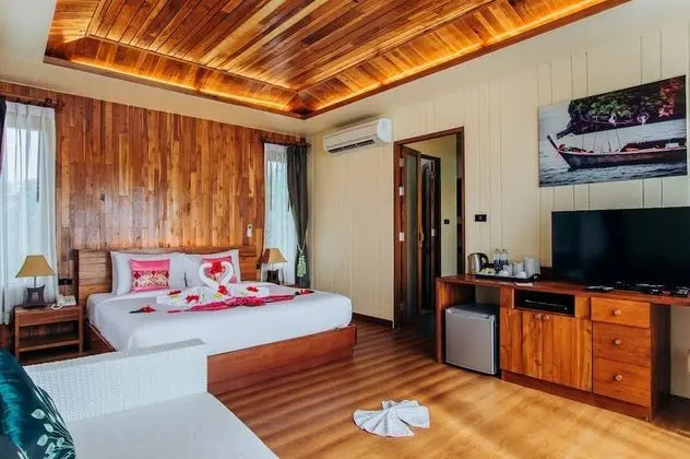 Sea View Jacuzzi Deluxe