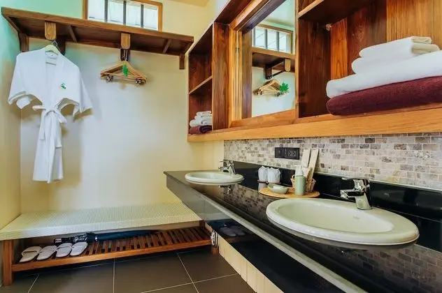 Sea View Jacuzzi Deluxe
