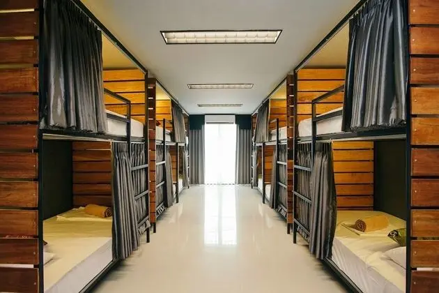 12-Bed Mixed Dormitory With Shared Bathroom