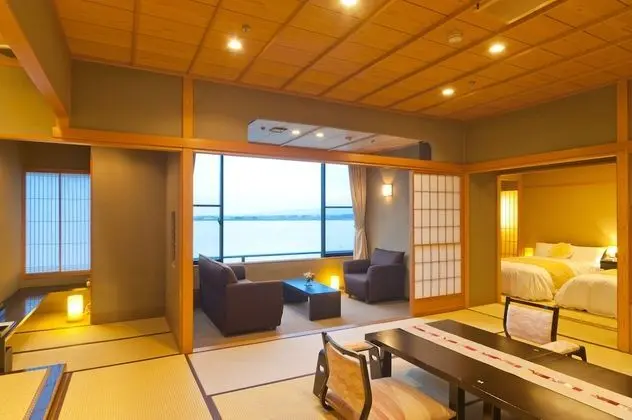 Executive Oda (Japanese Modern Room, Kan-un)