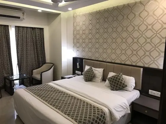 Deluxe Tek Büyük veya İki Ayrı Yataklı Oda, Engellilere Uygun, Şehir Manzaralı