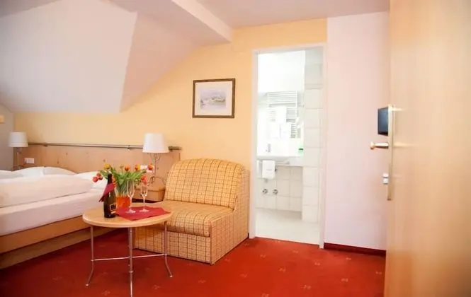 Standard Üç Kişilik Oda