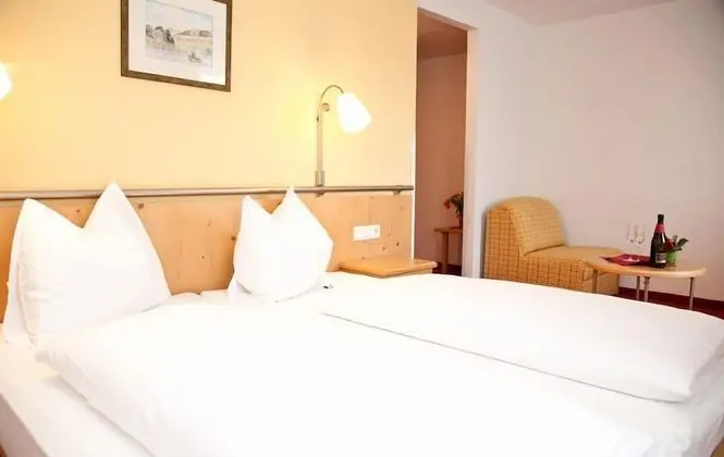 Tek Büyük veya İki Ayrı Yataklı Oda