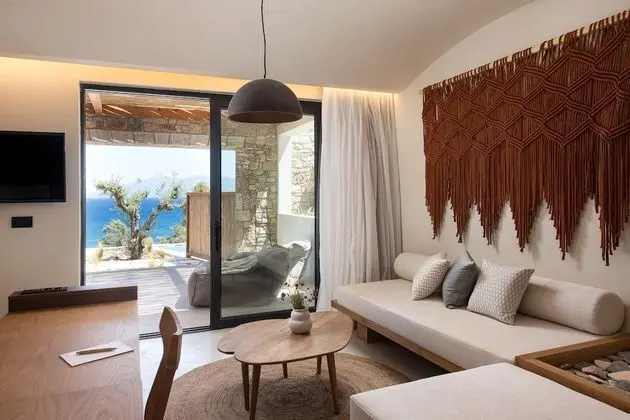 Suite Sea View with Private Pool