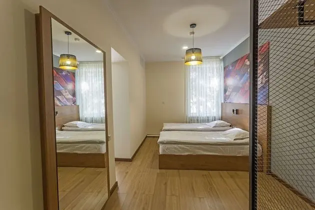 Family Tek Büyük Yataklı Oda