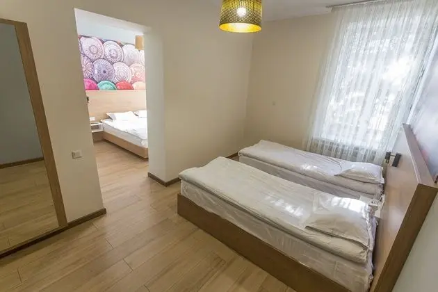 Family Tek Büyük Yataklı Oda