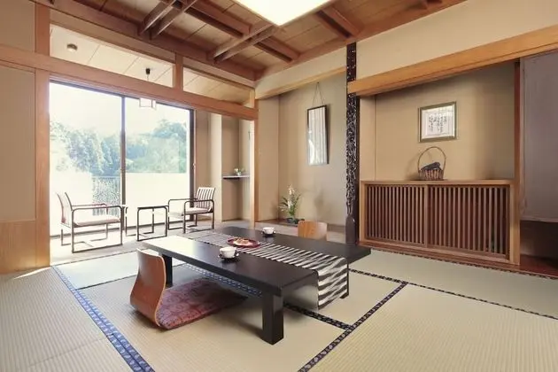 Oda (Japanese Style, 10 tatami mats, South)