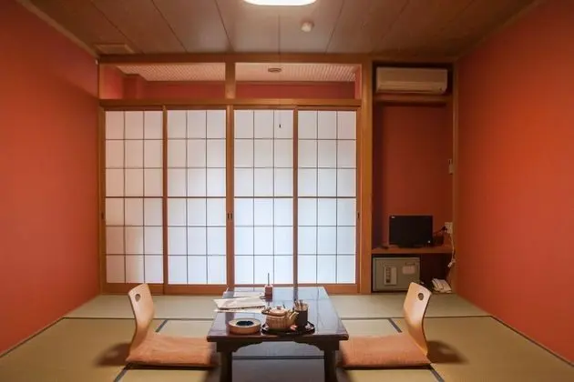 Traditional Dört Kişilik Oda, Ortak Banyo (Japanese Style)