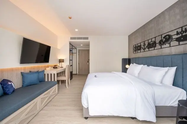 Deluxe Tek Büyük Yataklı Oda, Havuz Kullanımı
