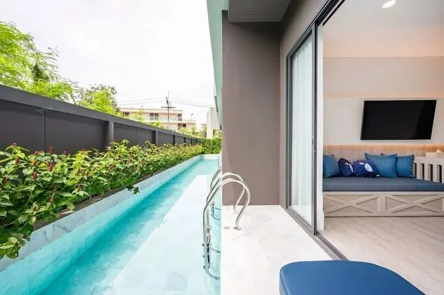 Deluxe Tek Büyük Yataklı Oda, Havuz Kullanımı