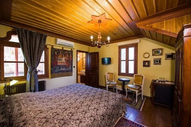 Deluxe Tek Büyük veya İki Ayrı Yataklı Oda