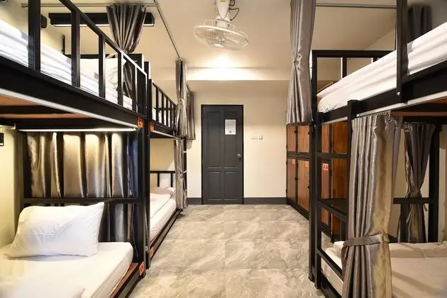 Dorm 6 Shared Bathroom