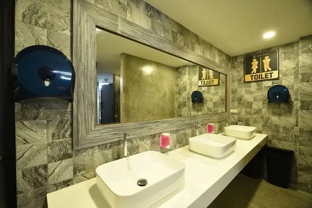 Dorm 6 Shared Bathroom