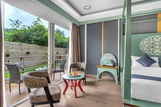 Signature Oda, Balkon