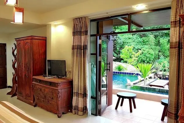 4 Bedroom Pool Villa