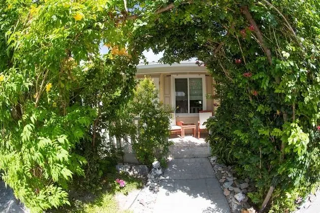 Premium Cottage, 2 Bedrooms, Garden View (2 King Beds)