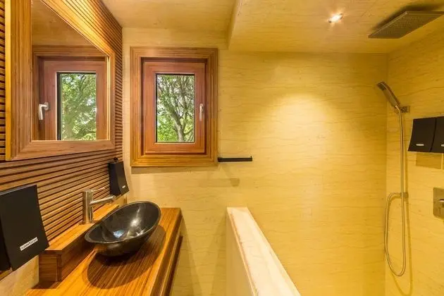 Superior Kır Evi, 2 Yatak Odası, Bahçe Manzaralı (1 king bed, 2 single beds)