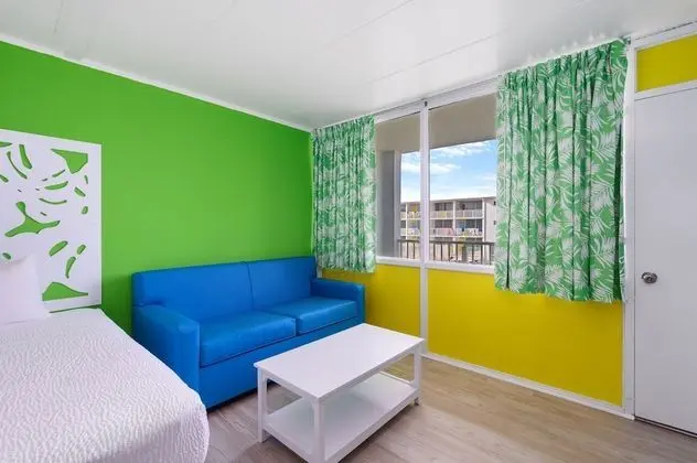 Standard Oda, Balkon, Havuz Manzaralı (3rd floor)