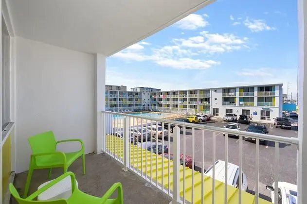 Standard Oda, Balkon, Havuz Manzaralı (3rd floor)