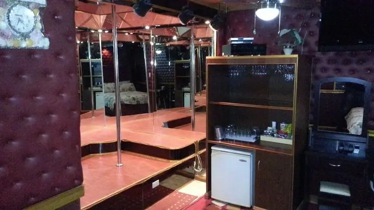 Deluxe Oda, 1 Büyük (Queen) Boy Yatak, Havuz Kenarı