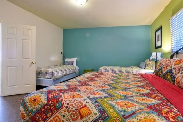 Ev, Birden Çok Yatak, Sıcak Su Havuzu, Şehir Manzaralı (Kokopelli Inn Towner #3)