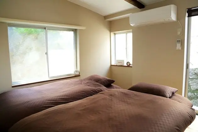 Ev (Entire Guest House)