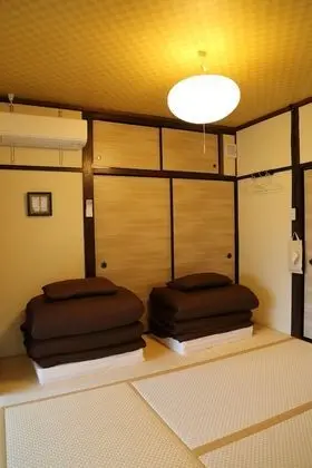 Ev (Entire Guest House)