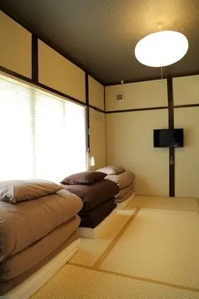 Ev (Entire Guest House)