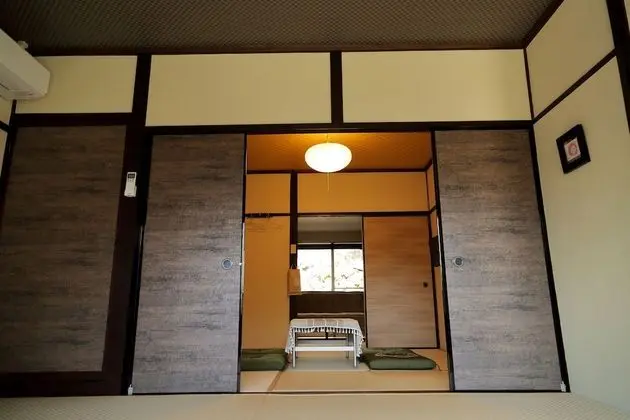 Ev (Entire Guest House)
