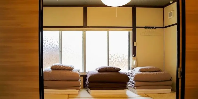 Ev (Entire Guest House)