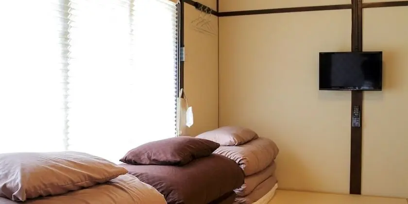 Ev (Entire Guest House)