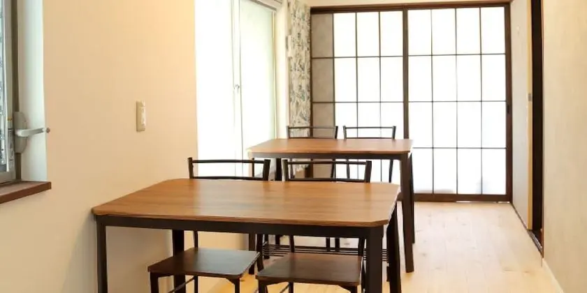Ev (Entire Guest House)